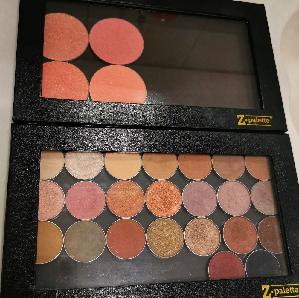 2 Z Palettes of Makeup Geek Eyeshadows & Blueshes
